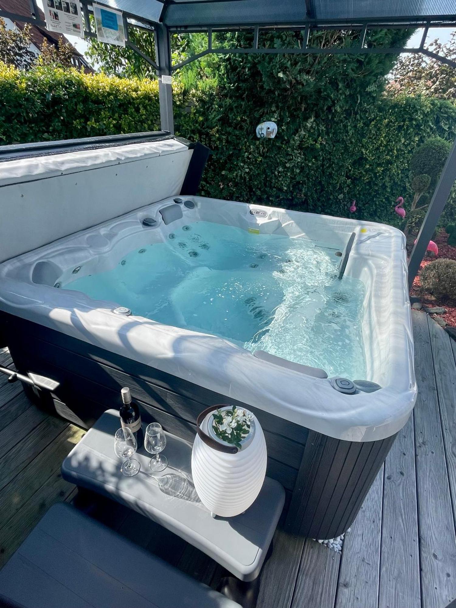 בראונפלס Ferienwohnung Schlossblick - 4 Sterne Sauna Pool Whirlpool Exklusiv מראה חיצוני תמונה