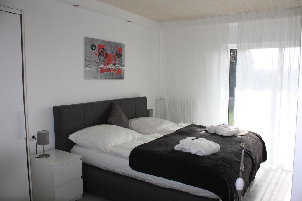 בראונפלס Ferienwohnung Schlossblick - 4 Sterne Sauna Pool Whirlpool Exklusiv מראה חיצוני תמונה